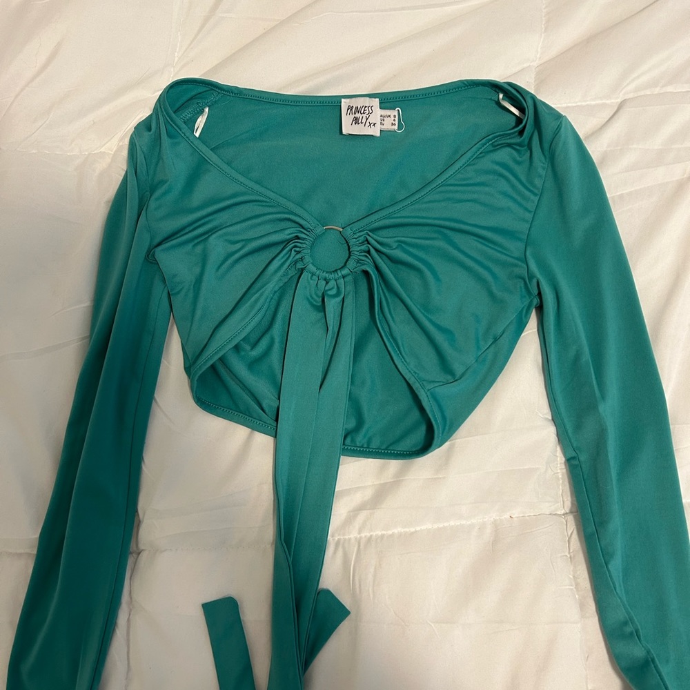 Princess Polly Long Sleeve Crop Top Size 4